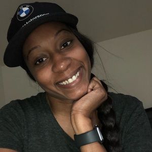 Meet your Posher, Candace